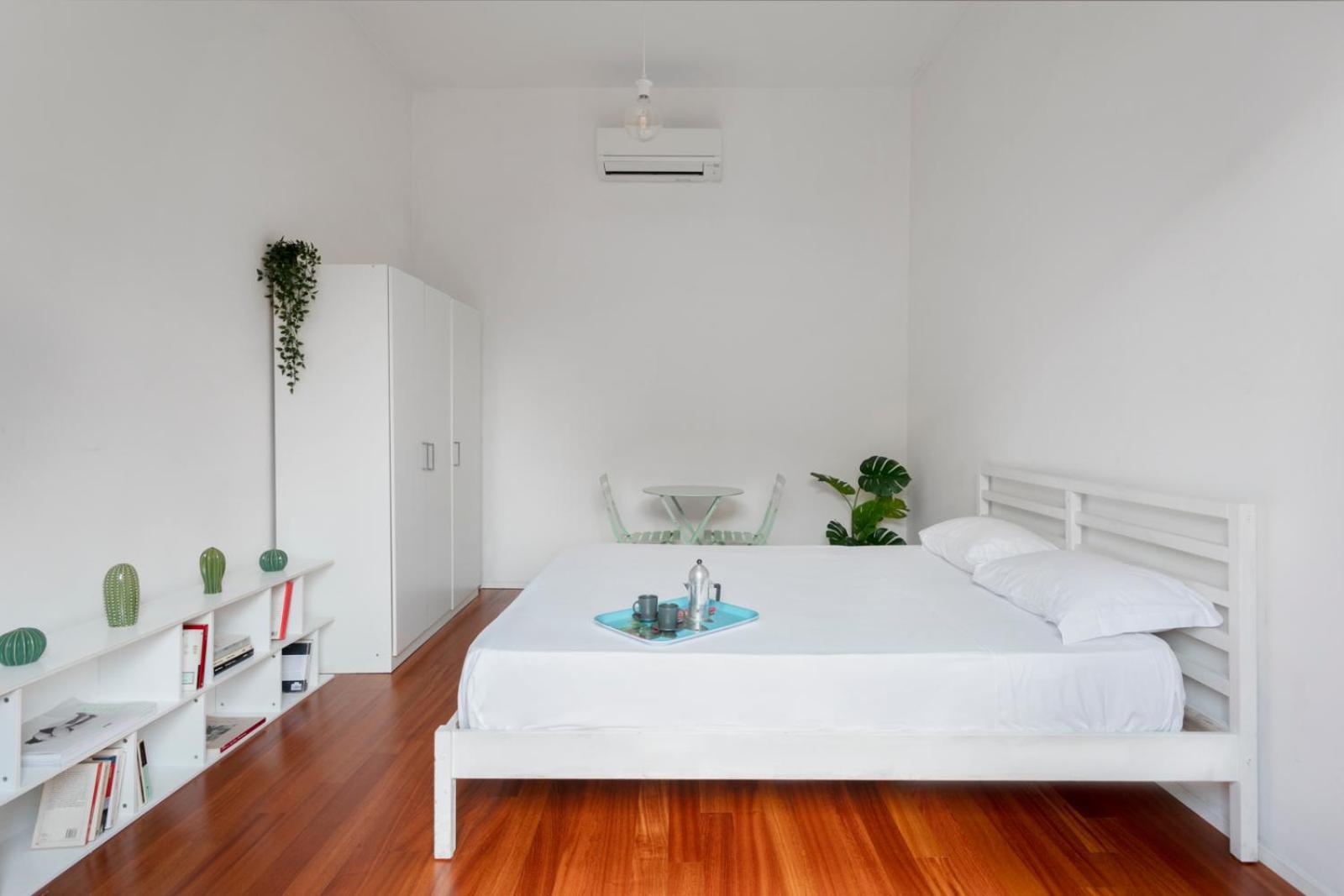 Apartment New! Lovely & Friendly In Center A Mailand